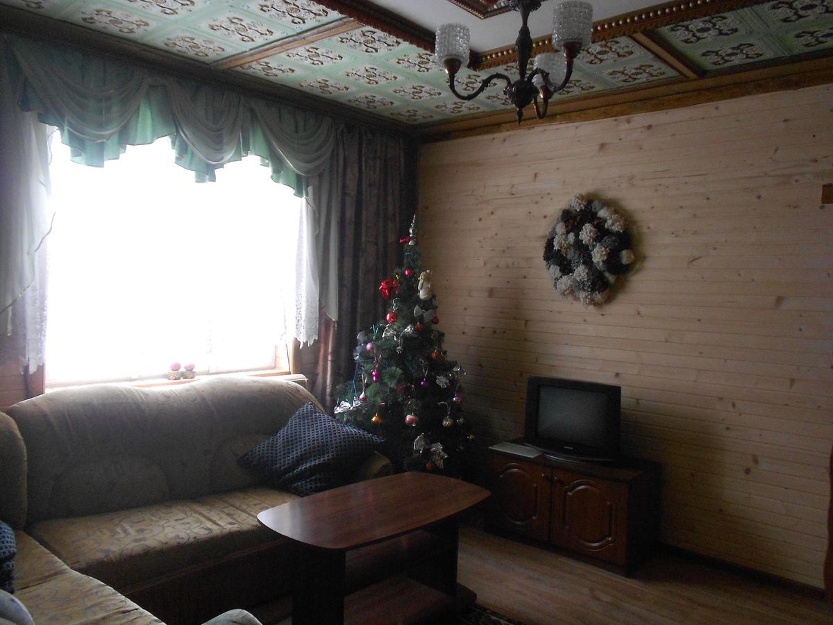 Sadyba Karpatskyi Vedmid Kosiv Esterno foto